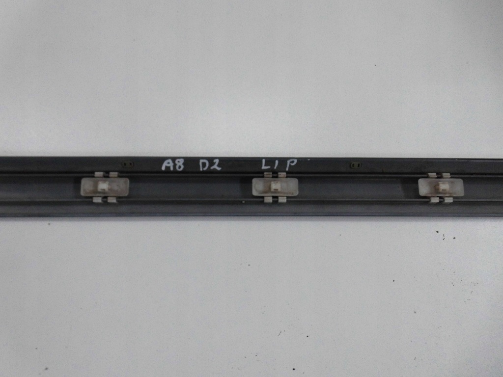 фото №8, Молдинг середня двері audi a8 d2 ліва перед хром