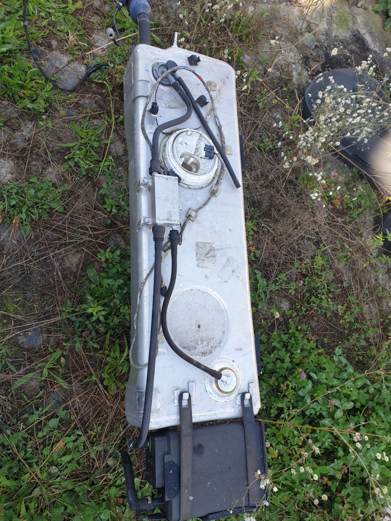 фото №1, Kompletny бак maserati quattroporte gt