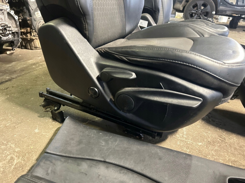 2019 jeep compass коплектная  салон Киев