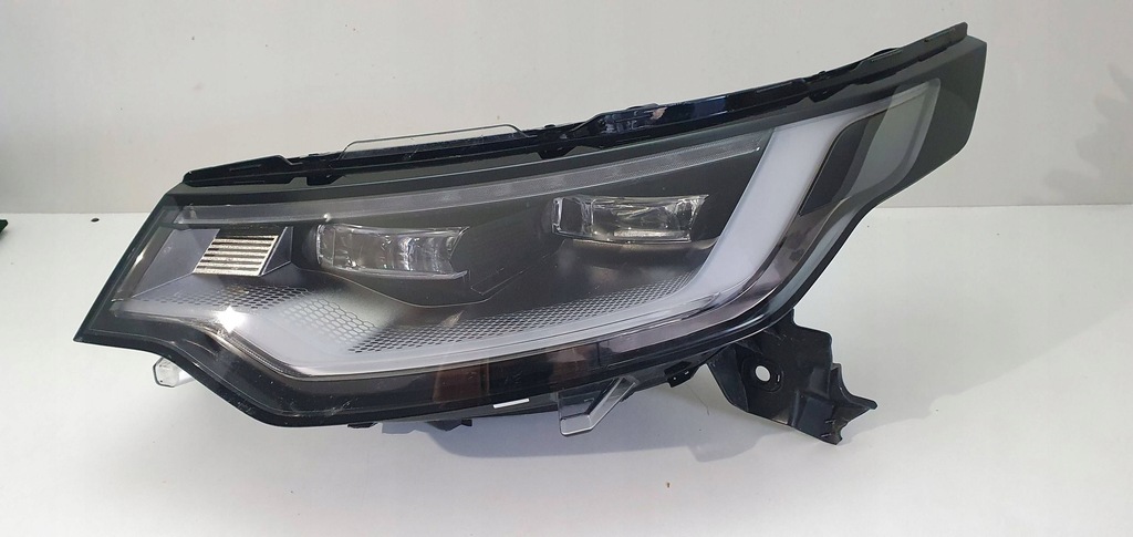 фото №1, Land rover discovery v 5 лампа левый перед my42-13w030-hb