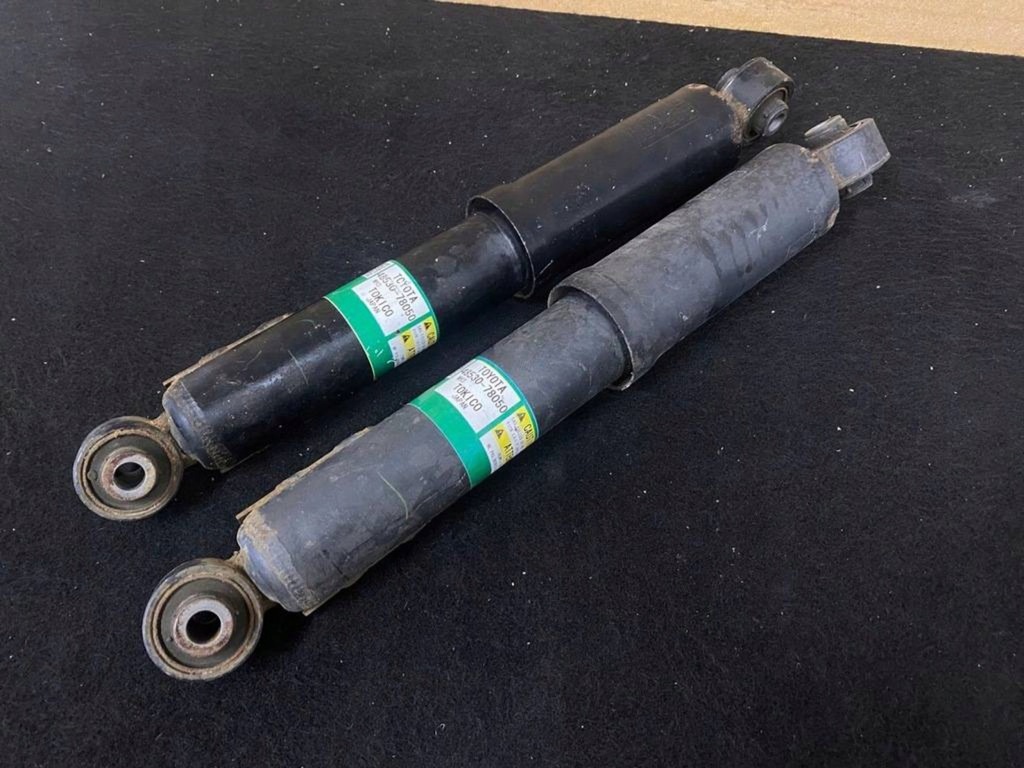 фото №1, Амортизатор лівий правий задня lexus nx 300h lift