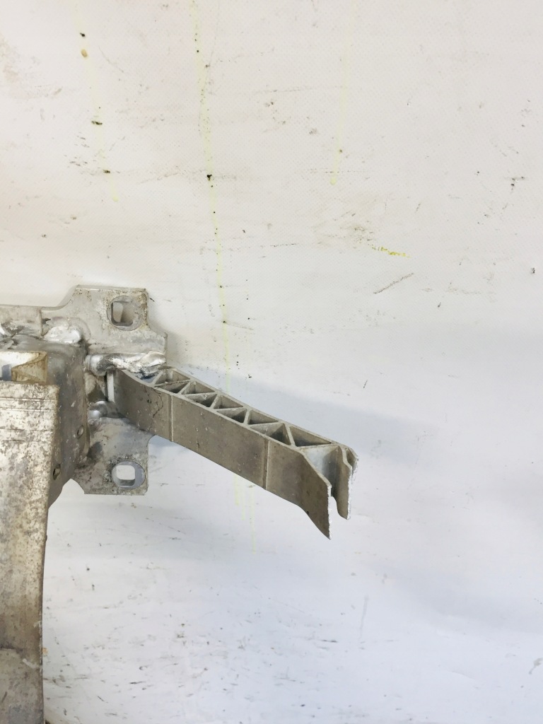 фото №5, Балка pod бампер передний peugeot 208 #89