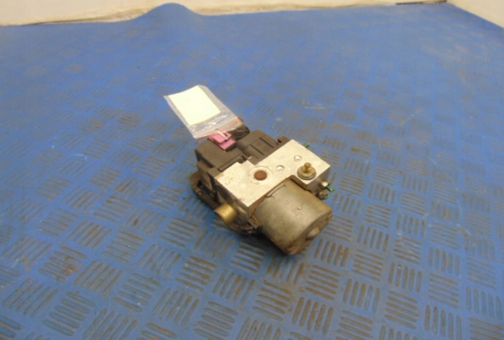 Купить Opel corsa c рестайлинг  1.0 12v насос abs