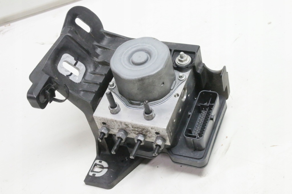 Купити Насос abs opel adam 13473390 asr