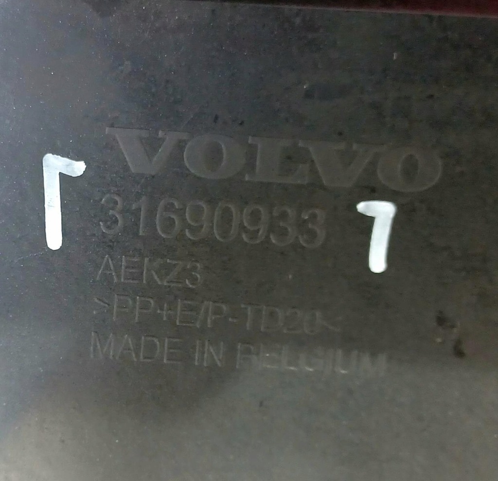 фото №12, Бампер перед передний volvo xc40 xc 40 xc-40 ii lift 22- решётка радиатора решётка радиатора