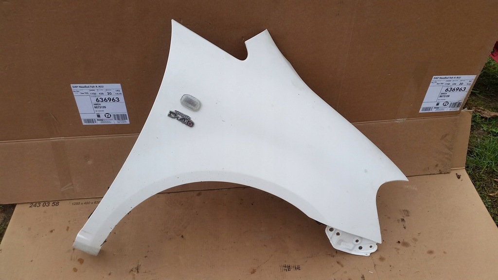 фото №1, Крыло правый перед toyota avensis verso