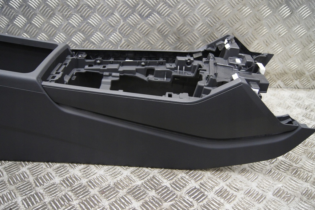 фото №6, Audi q5 80a тунель