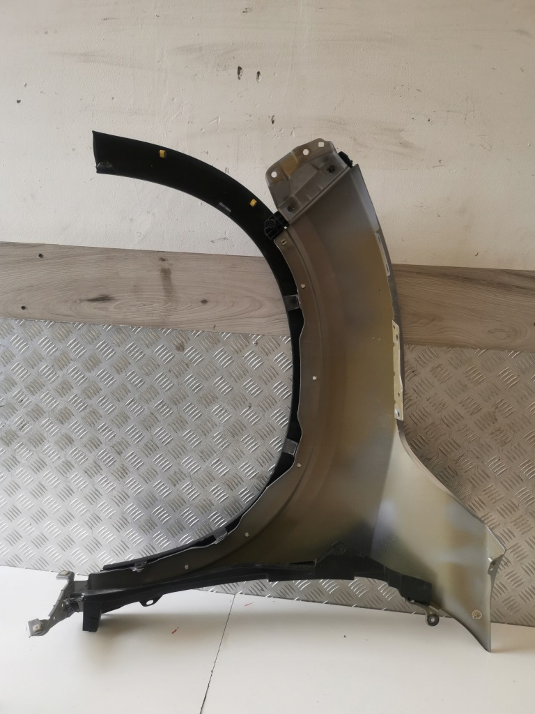 Honda hr-v 2 15 крыло правый  перед передний комплектный  америка nh830m Оригинал