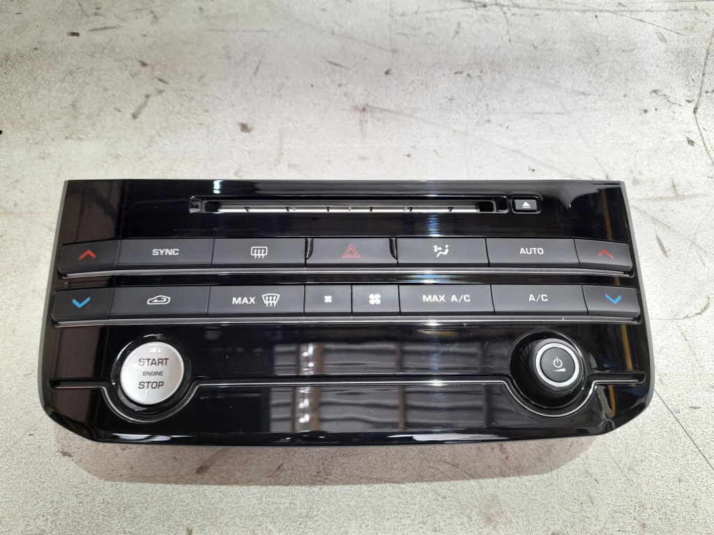 фото №1, Панель обдув кондиционера jaguar xe x760