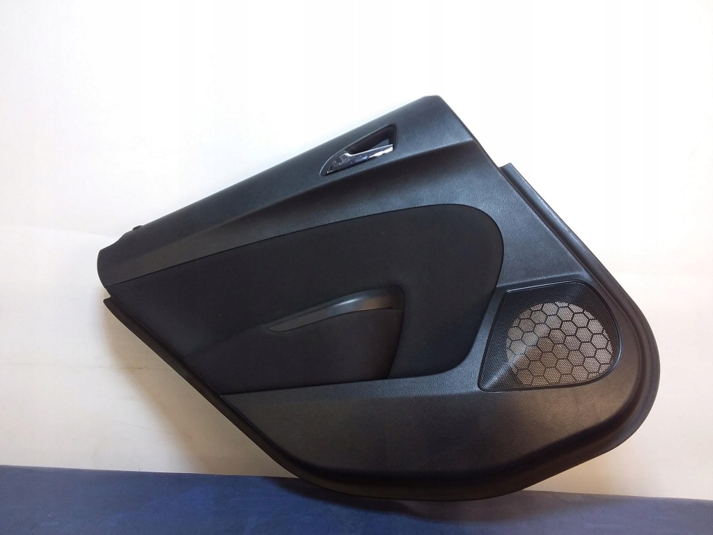 фото №1, Opel astra j sedan оббивка двері задня лівий