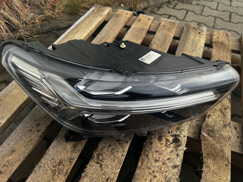 Купити Фара перед правий volvo xc40 17r eur full led 32293923