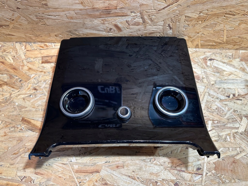 фото №1, Дисплей экран монитор evoque ii 2020 rok