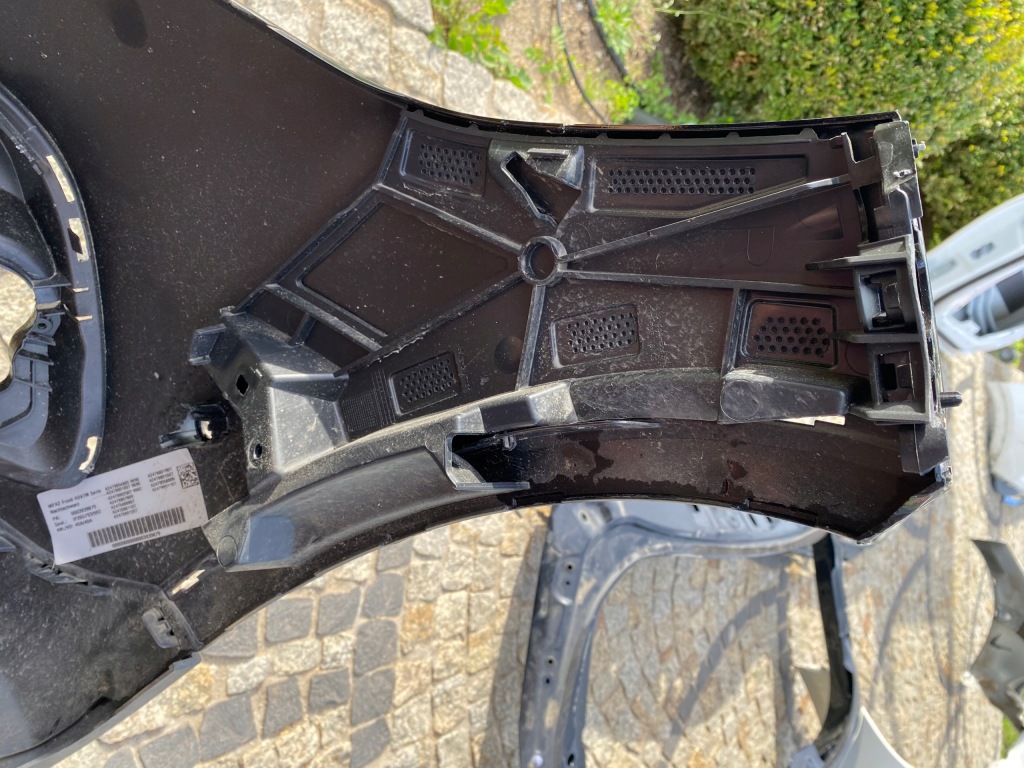 Бампер 2478859309 mercedes 247 gla lift решётка накладка перед оригинал с Разборки