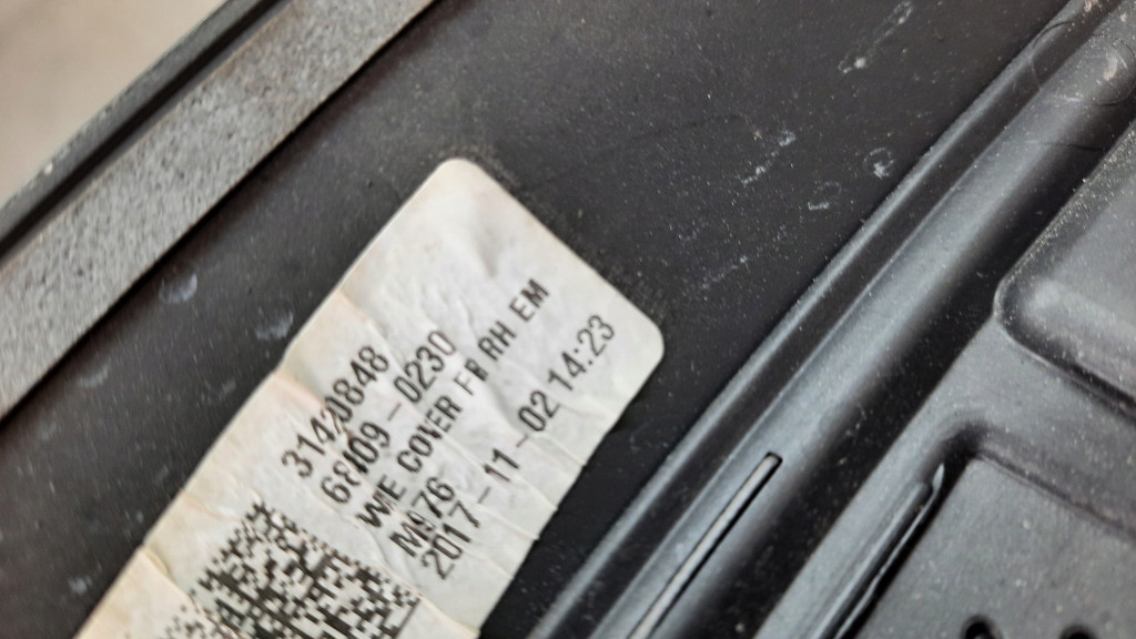 фото №8, Makładka крыла правый перед 31420848 volvo v90 cc