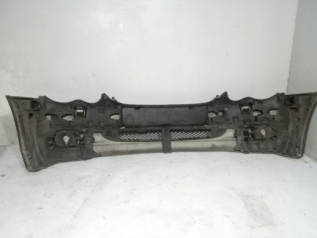 Mercedes c klasa w203 бампер перед передній 189 Зі Шроту