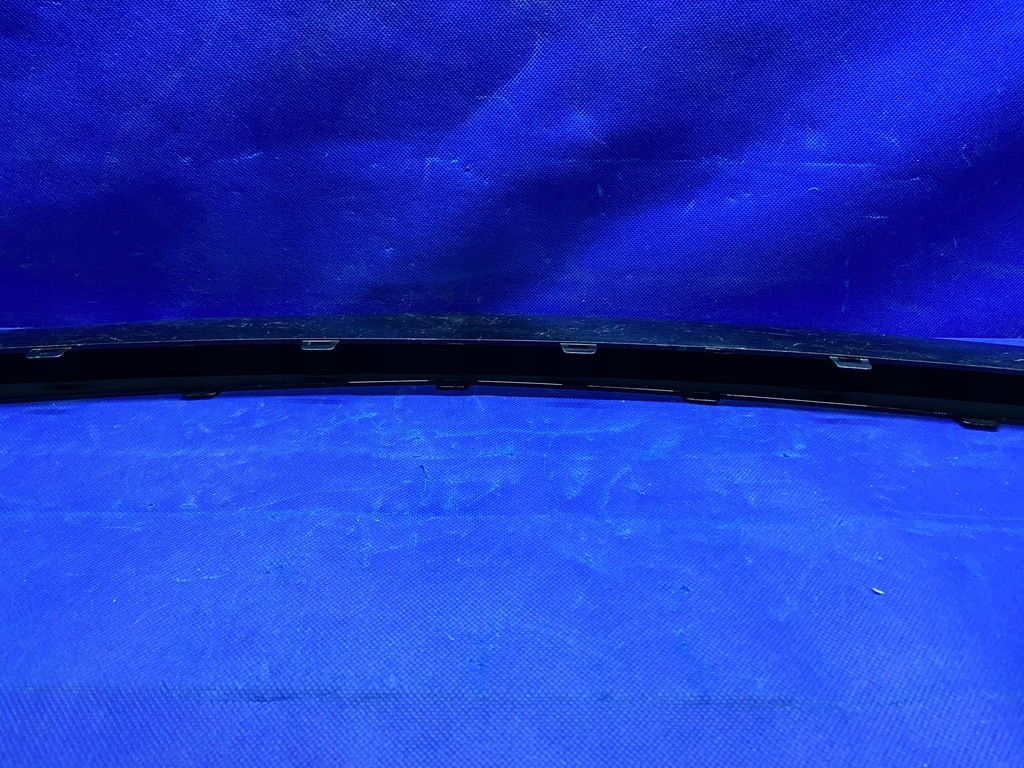 фото №7, Mercedes e w213 молдинг бампера передний накладка решётка радиатора a2138853600