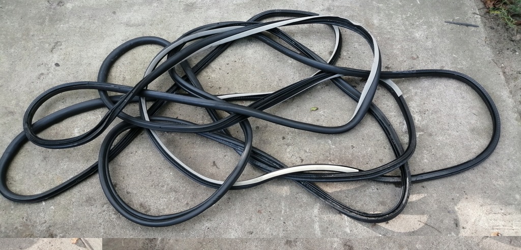 фото №1, Renault laguna iii прокладка дверь левая передняя