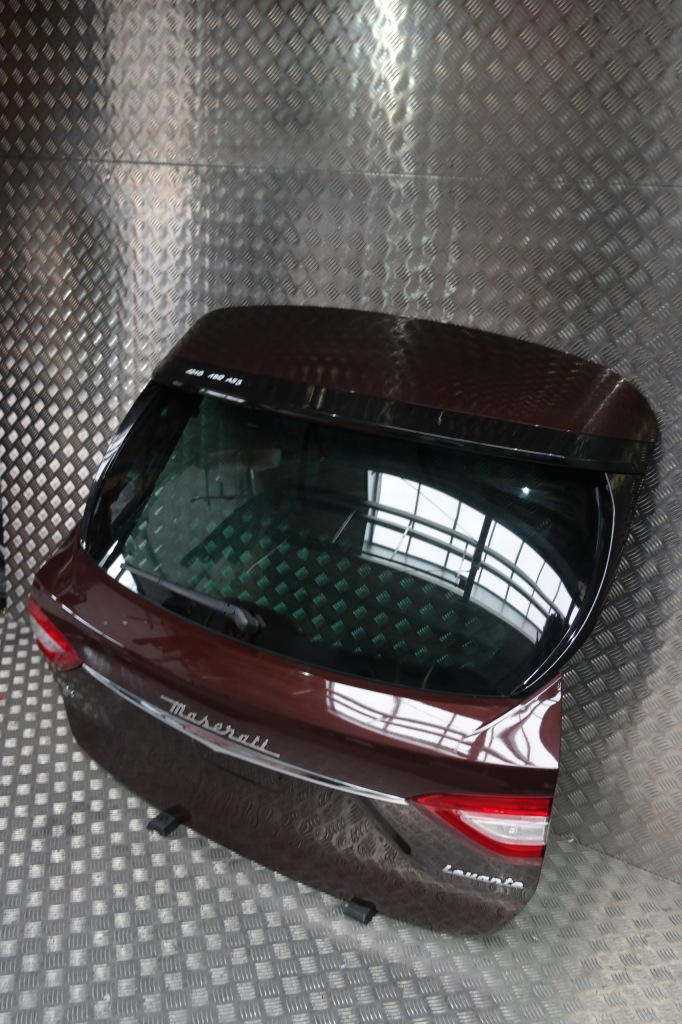 фото №3, Maserati levante крышка багажника задняя 121b