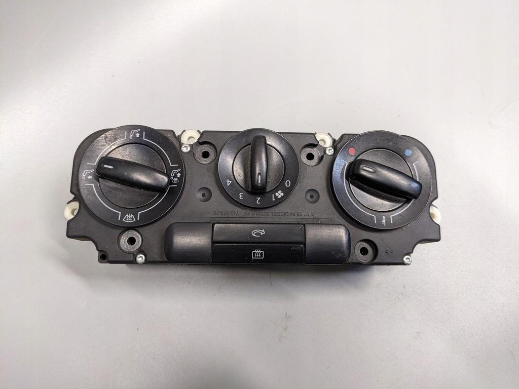 фото №1, Панель обдув volkswagen caddy iii 1k0819047ap