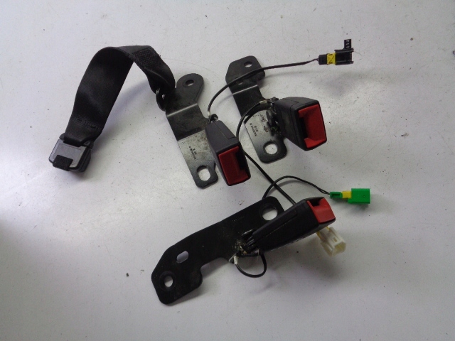 Купить Замки ремней задняя fiat 500x 18 год