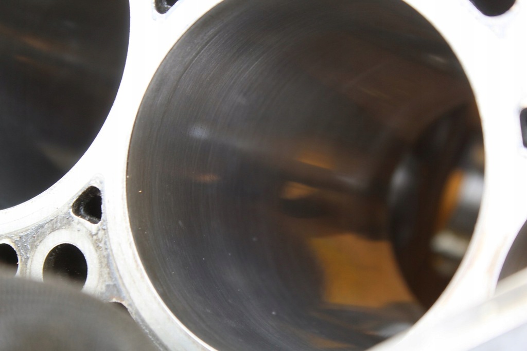 фото №9, Блок двигуна cayenne audi a8 q7 4.2 tdi cud