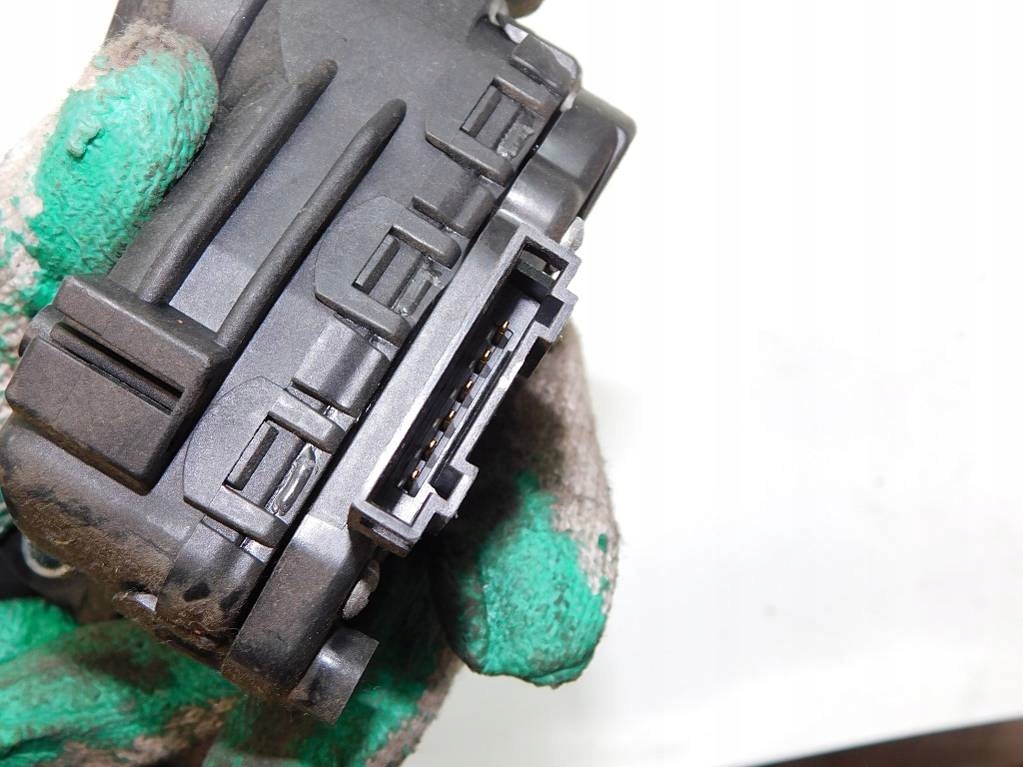 фото №9, Audi a4 b6 2.0 2003r fsi педаль потенциометр газа