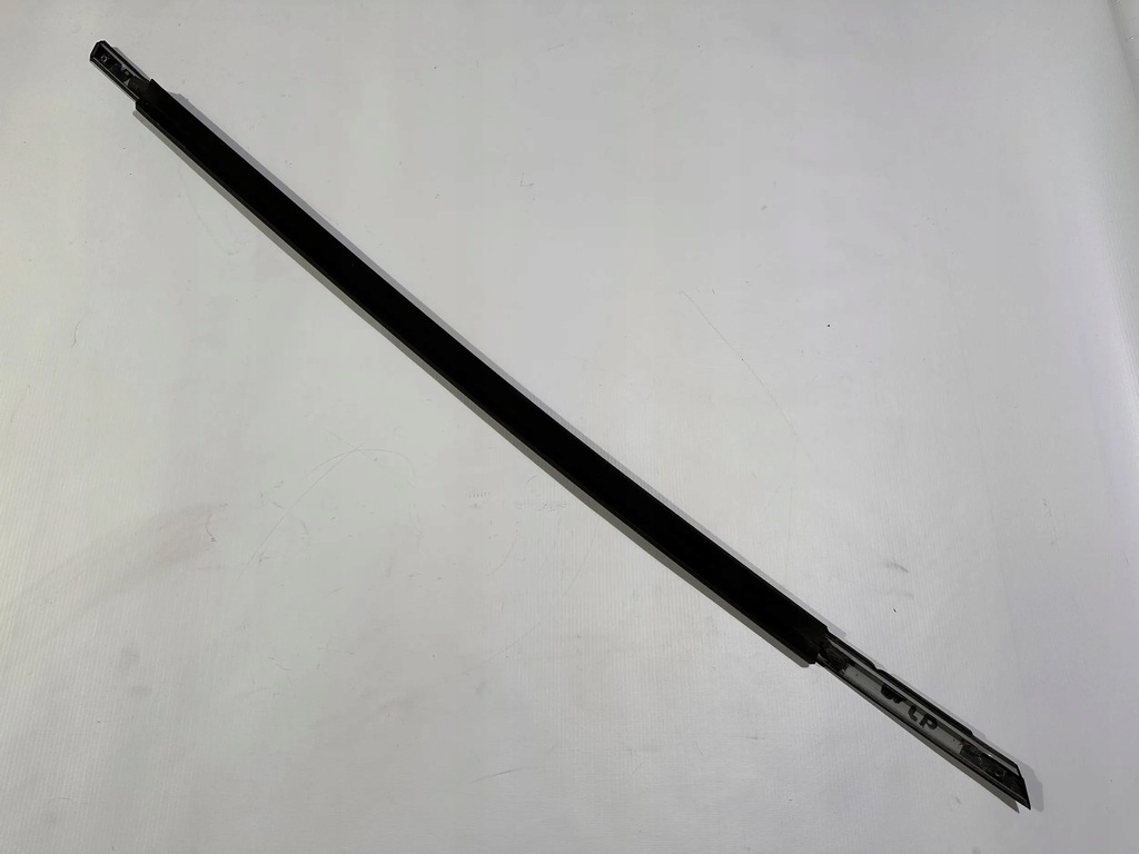 фото №6, Молдинг уплотнитель левая перед передняя dodge charger 2011 - 2023