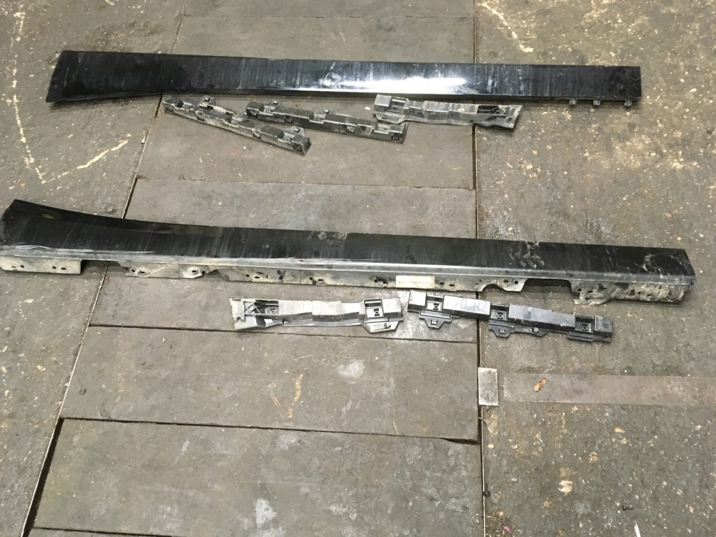Порог накладка  порог правая левая bmw 1 f20 668 Цена