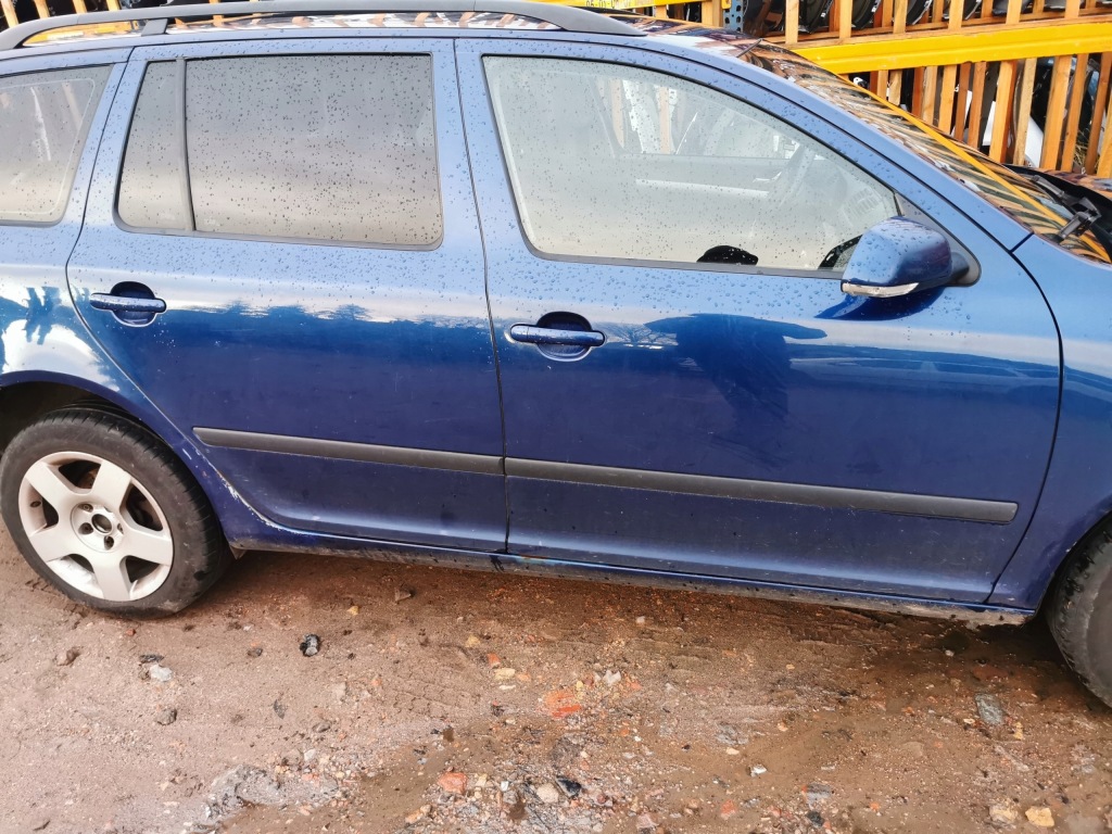 фото №1, Дверь передние правое перед skoda octavia 2 ii lf5q