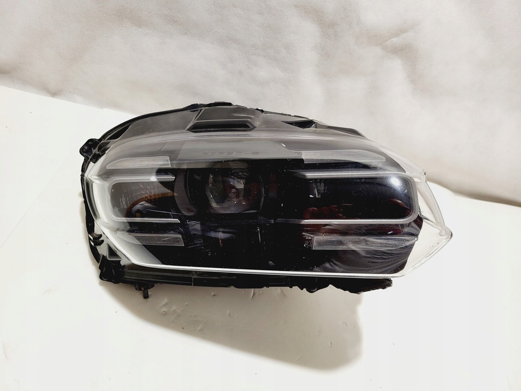 фото №7, Porsche taycan лампа правая full led 9j1941032d