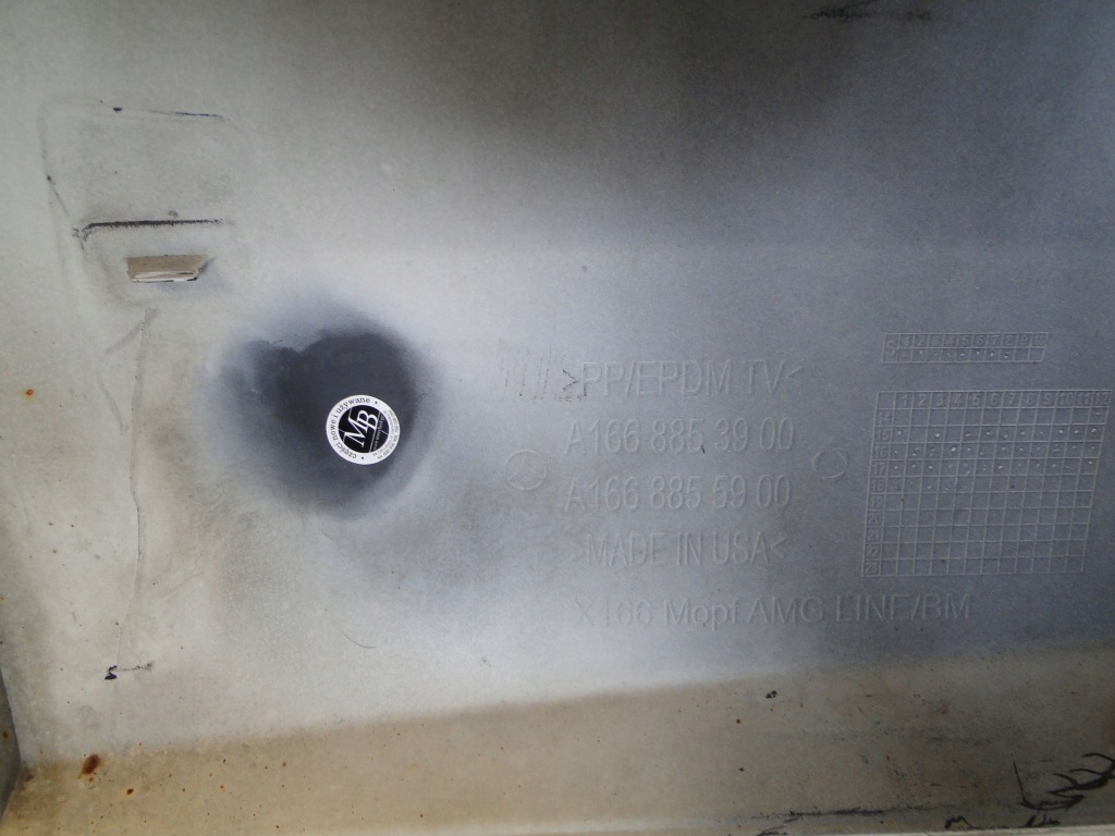 фото №16, Mercedes gls x166 166 бампер задній 63 amg na датчики pts + дифузор na hak