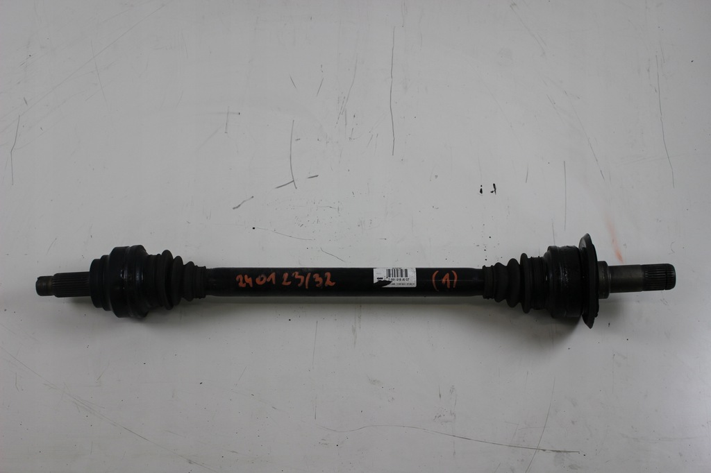 фото №1, Bmw f10 приводной вал правая задняя 7581016 ai07