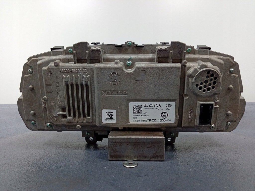 фото №4, Octavia iv 1.5 tsi счетчик приборы lcd 5e3920770a