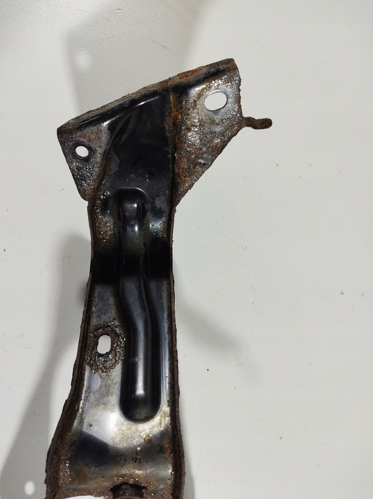 фото №9, Lexus is300h 13r кронштейн кронштейн