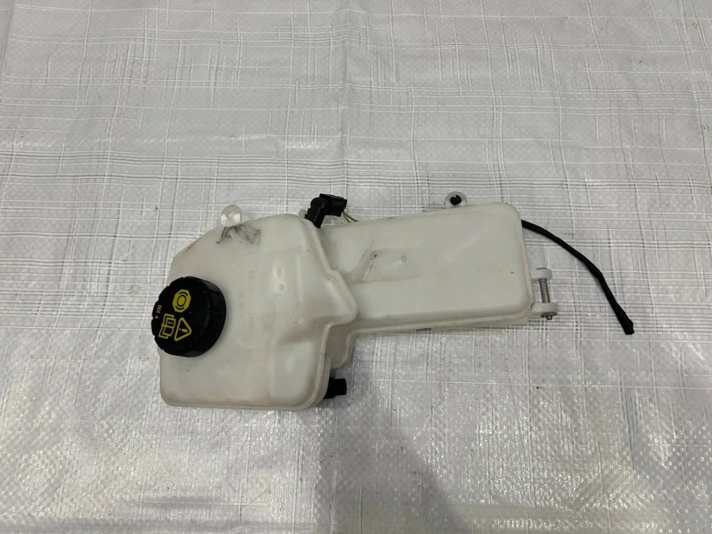 фото №1, Land rover discovery sport p300e бак рідина гальмівний