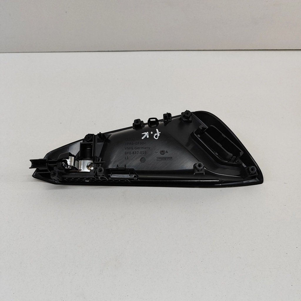 фото №5, Audi a3 8y 2023 перед сторона ліва ручка внутрішня двері