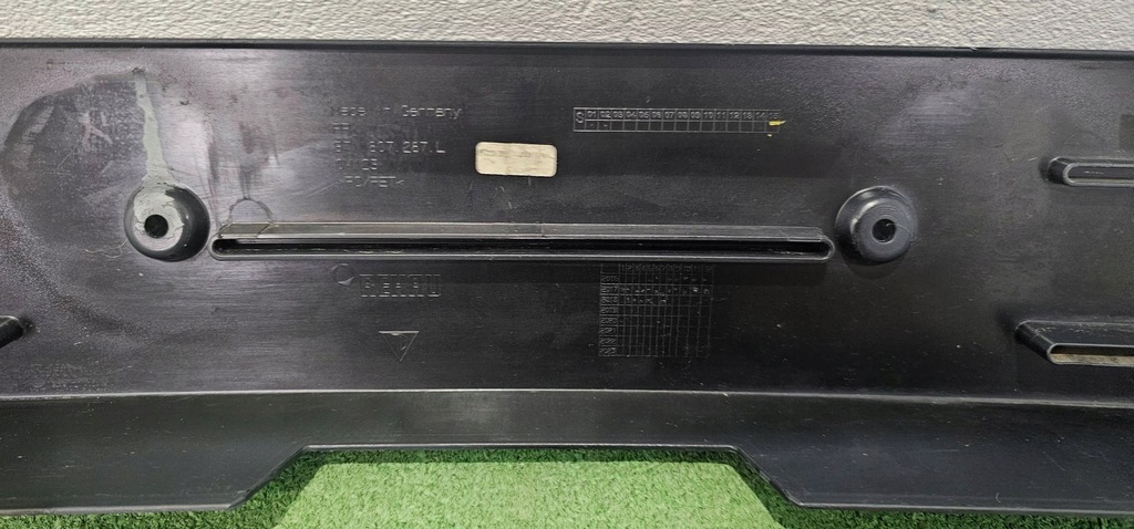 фото №8, Рамка номерного знака регистрационный porsche panamera 971 971807287l