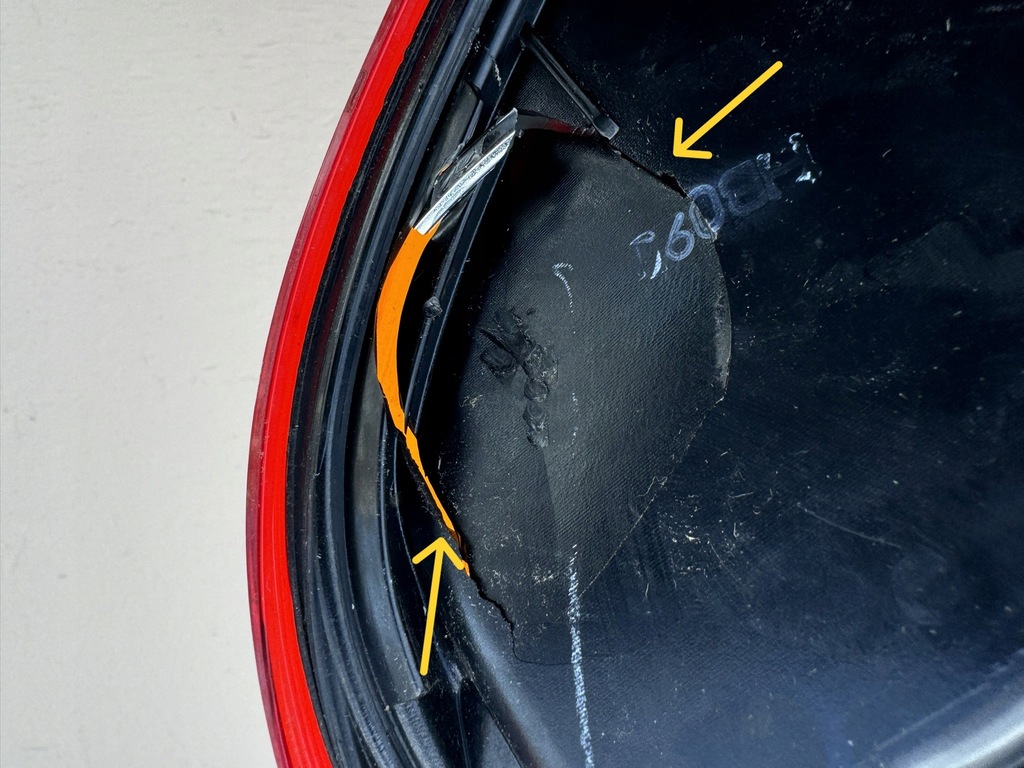 фото №11, Mitsubishi asx 10-12r лампа левый задняя левая задняя a046040 / p9372