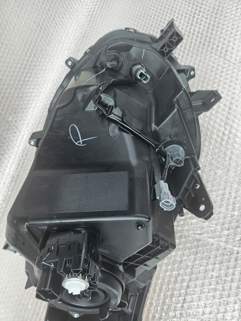 фото №8, Mitsubishi l200 fiat fullback лампа права nowa oryg 8301c738