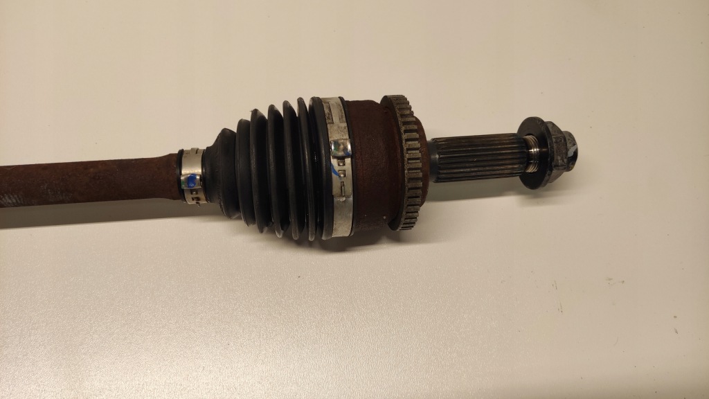 фото №4, Hyundai i20 ii 1.2 бензин g4la приводной вал półośka левая 14-19