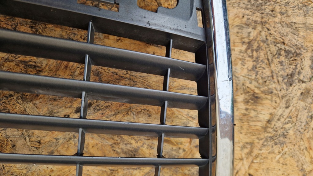 фото №7, Audi a6 c6 решётка радиатора решётка радиатора бампера перед 4f0853651