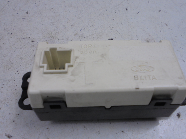 фото №3, Ford focus mk1 98-01 годинник