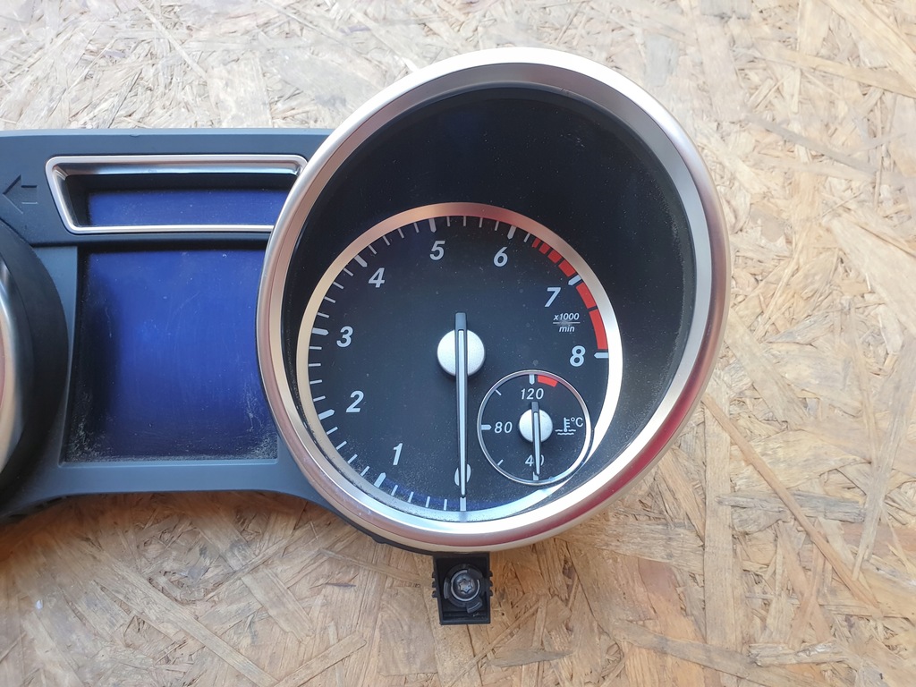 фото №4, Mercedes w166 счетчик приборная панель a1669003106