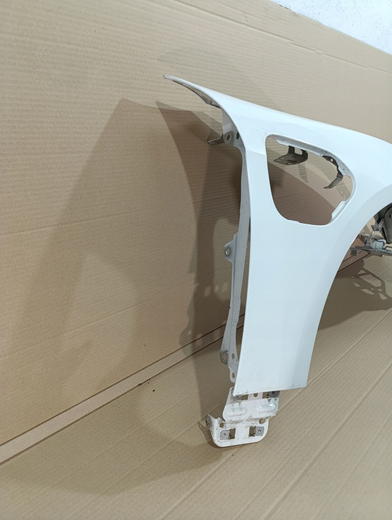 фото №12, Porsche taycan 9j 9j1 крыло передний правый перед сторона правая om