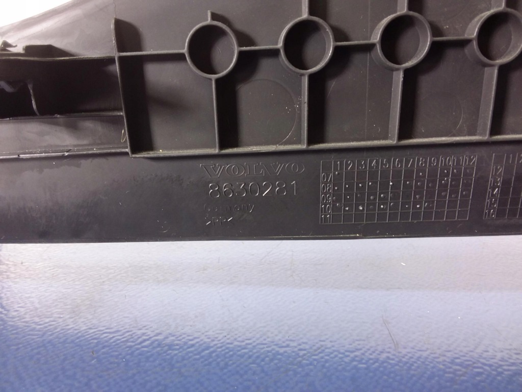 фото №4, Volvo v60 i защита пластиковая туннель правая 8630281