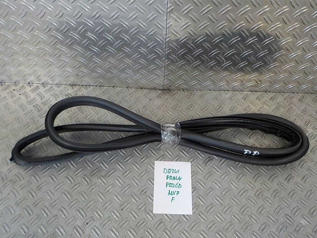 фото №1, Ford fiesta mk7 lift прокладка дверь перед правое