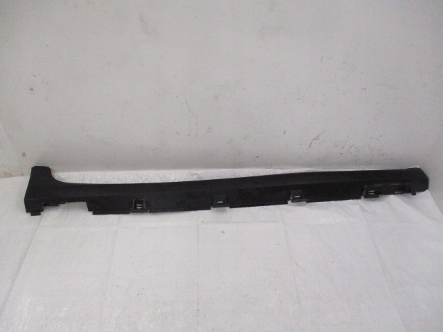 фото №1, Citroen c3 iii правая молдинг накладка порог