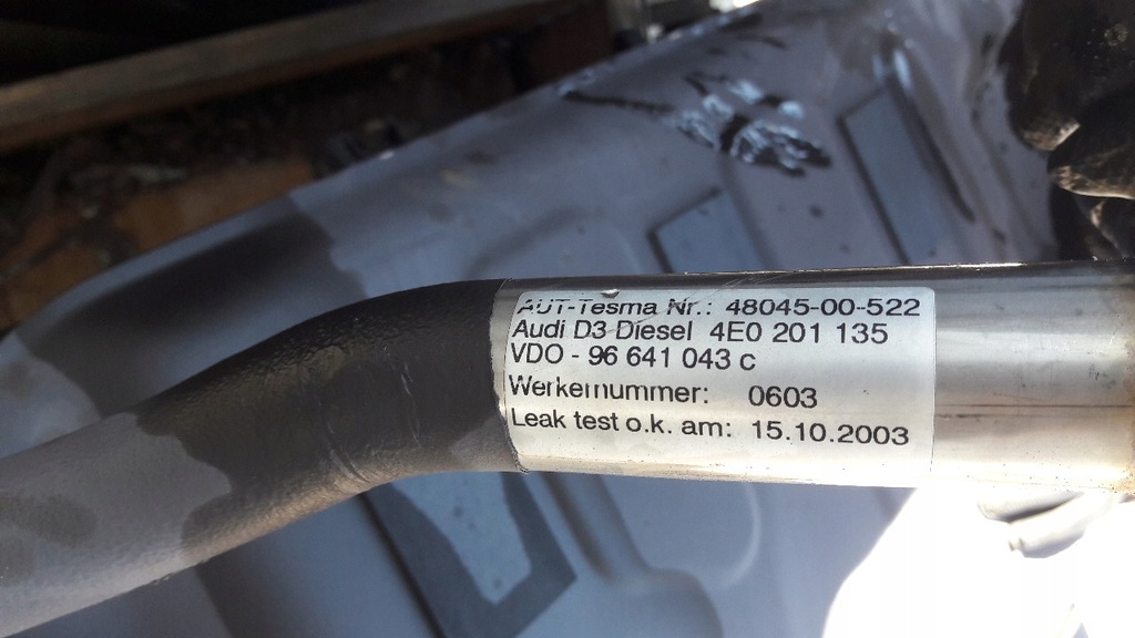 фото №15, 4e0201135 бак пального audi a8 d3 s8