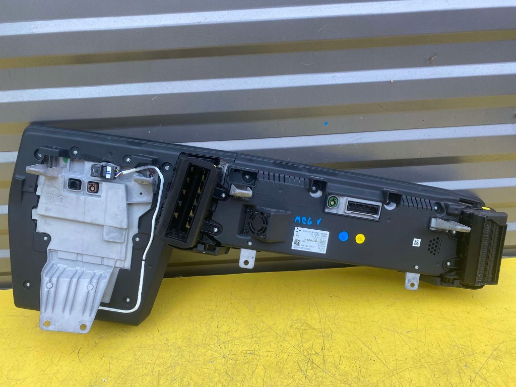 Renault megane v e-tech 1.6 монитор экран дисплей 4h0k299knb панель с Разборки