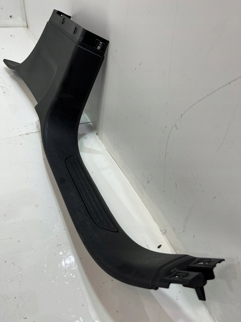 Купить Защита порога  правый  передок  vw touareg 7p 7p0853370
